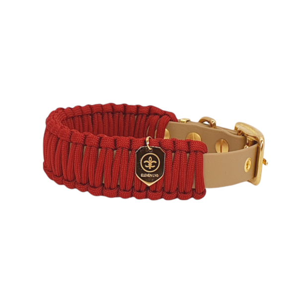 ‘RIBBED LYS’ in BORDEAUX. VERSTELLBARES HALSBAND