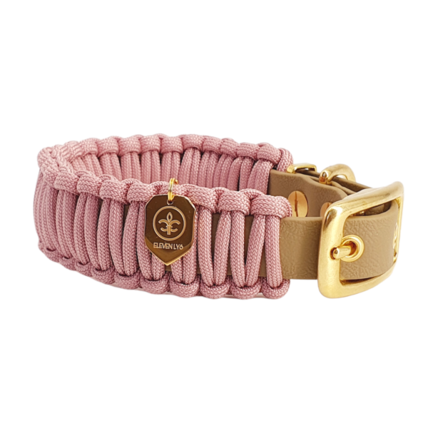 ‘RIBBED LYS’ in ROSÉ. VERSTELLBARES HALSBAND